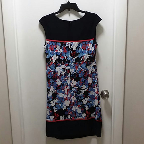 Casual Spring Dress - Picture 4 of 4